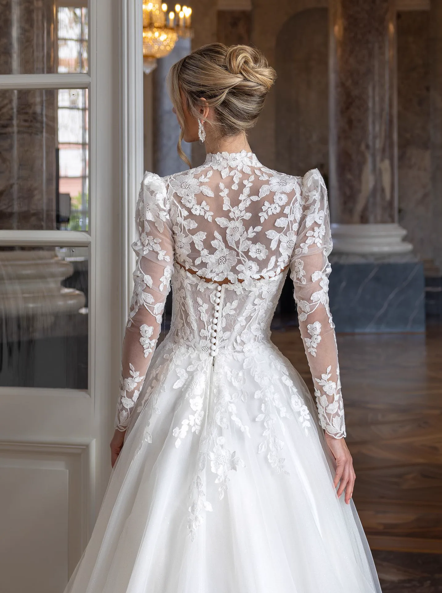 Diane Legrand De Luxe 10012 — high-neck lace jacket, back detail