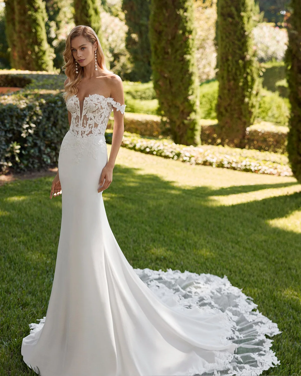 Adriana Alier Danae — front