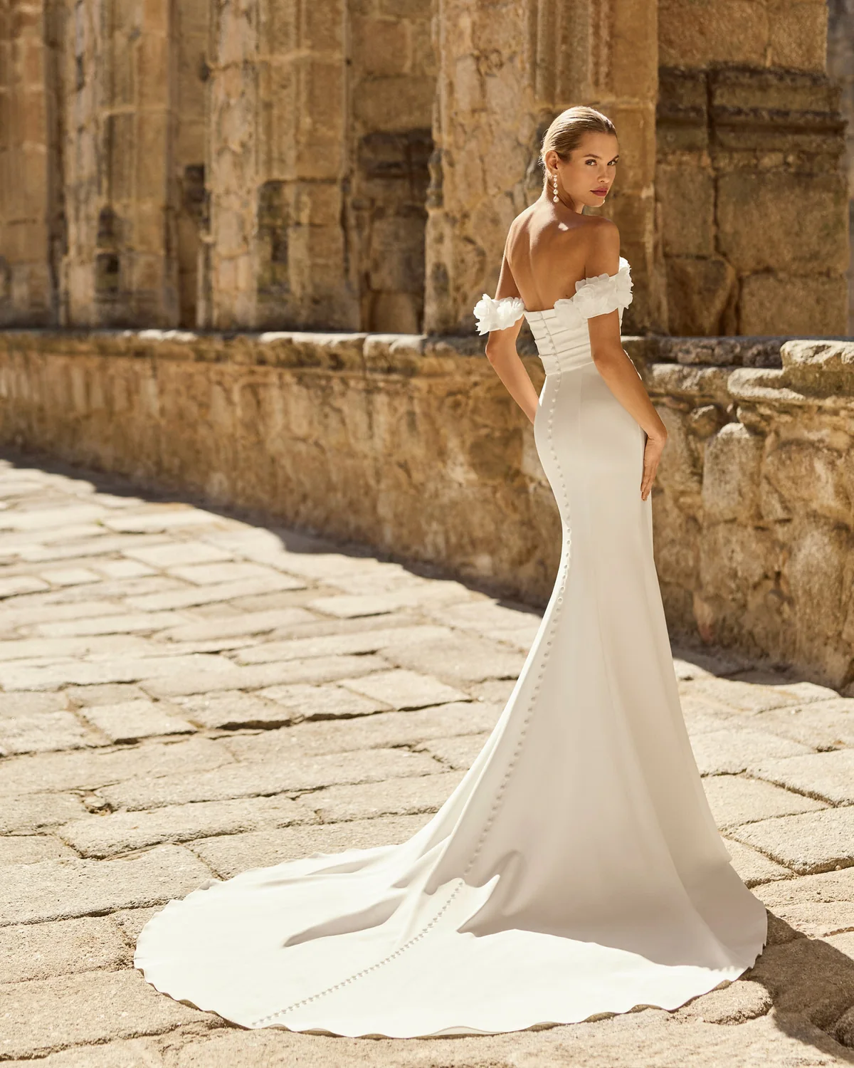 Adriana Alier Paddy — back