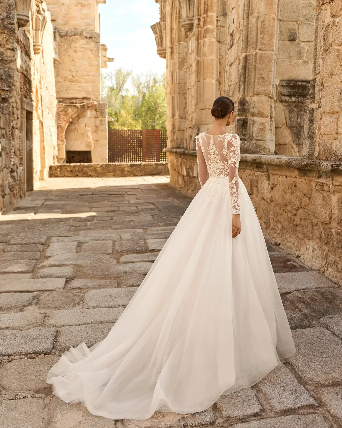 Adriana Alier Petra — back